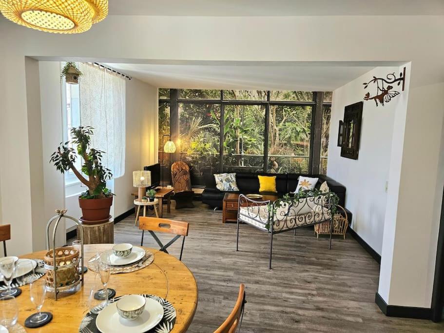 Appartement Le Jardin Imaginaire ชอมปาญโญล ภายนอก รูปภาพ